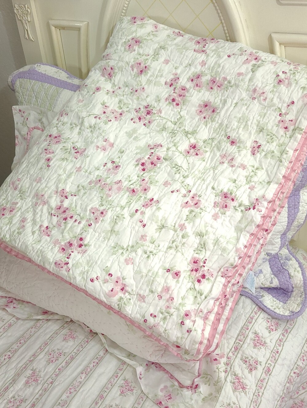 READ Simply Shabby Chic Rachel Ashwell Queen Quilt